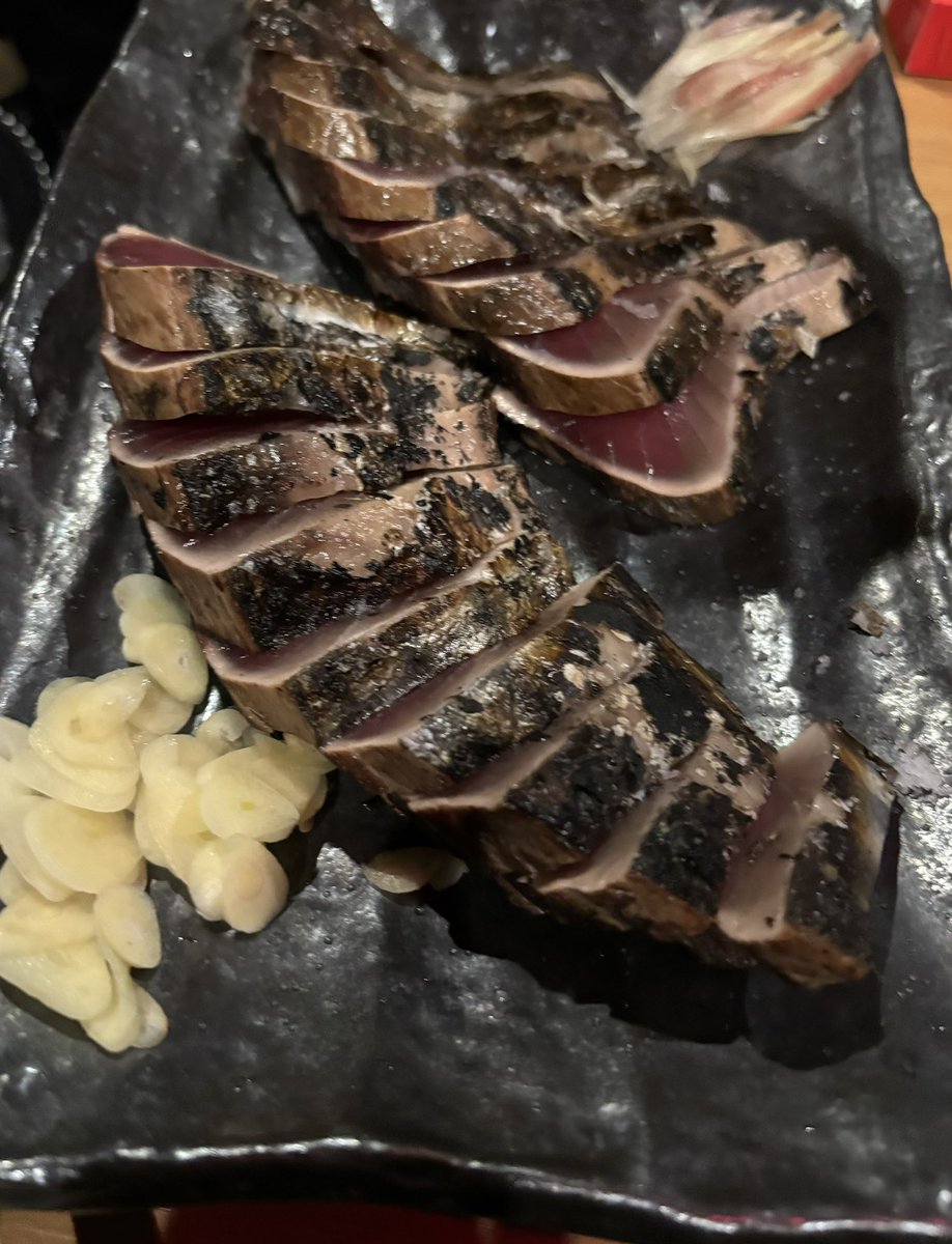 thebrothels's tweet photo. 徳島の打ち上げはいつも楽しくて美味しくて長引いちゃう🥺
魚松さんの藁焼きかつおタタキも、THE PECKERSのジュンさんのあおりイカも最強悶絶でした。
徳島HOTRODありがとうございます✨ https://t.co/t9NgVMszUn