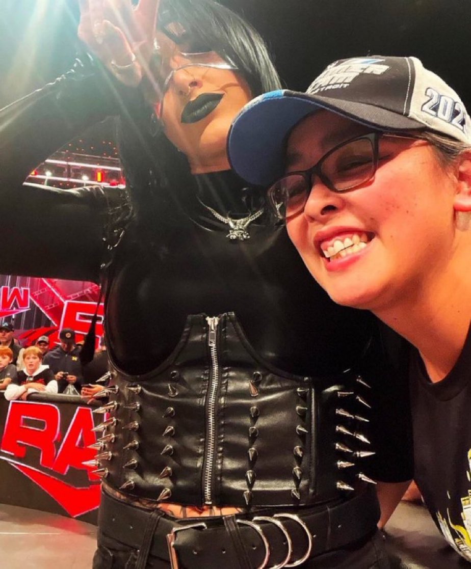 𝓑 🃏 tweet media