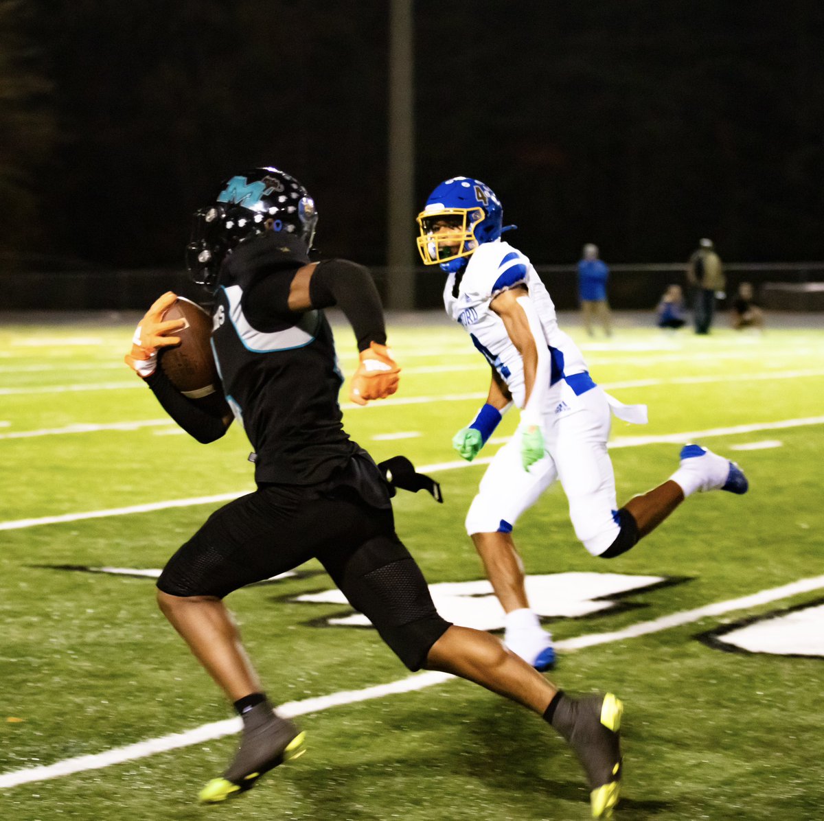 TheMalikTG_'s tweet photo. https://t.co/xm9lGlM5SQ Offense Regular Season film above 👆👆@BlackD_football @sludden10 @CoachDaniels06 @CoachGute @CoachKodyCook19 @CoachHand1 @ErvinBGutirrez @CoachMLondonjr @CoachPalazz @CoachBarker_99 https://t.co/3Q20QOo45F