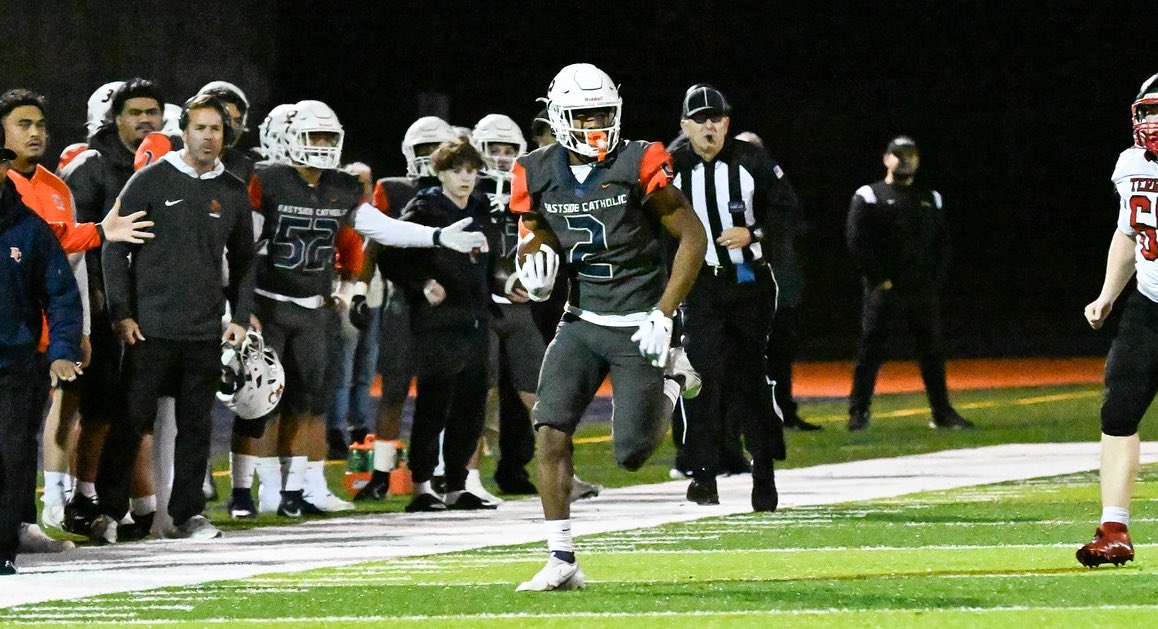 Blessed to be named 1st team All-Metro Cornerback <a href="/BrandonHuffman/">Brandon Huffman</a> <a href="/TFordFSP/">Tracy Ford</a> <a href="/DomSkene/">Dominick Skene</a> @BlakeBentz <a href="/UsOLIANxIata/">Saga Iata</a> #rollcru ⚔️