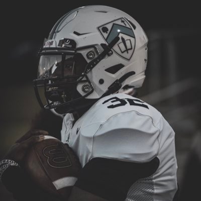 🔑 MATCHUPS IN THE <a href="/NCISAA1/">NCISAA</a> STATE CHAMPIONSHIP GAME: 

#5️⃣5️⃣ LB/G  <a href="/elijahsmith_5/">elijahsmith_5</a> Elijah Smith Semifinal Stats: 7 Tackles 

#32 RB/WR/CB Shiloh Mukendi Avg 53.4 Rushing Yards Per Game