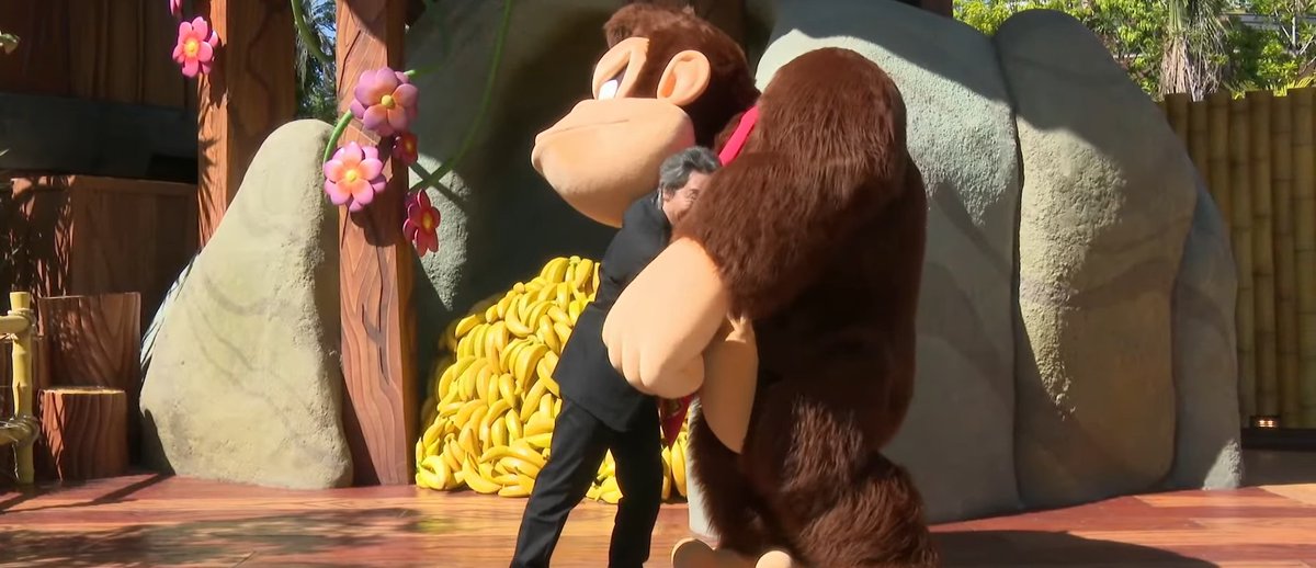 #DonkeyKongCountry opens at Universal Japan on December 11, bringing with it people in enormous ape costumes, tubes of pork, and animatronic old men to belittle you!

dkvine.com/?p=news_body&p…