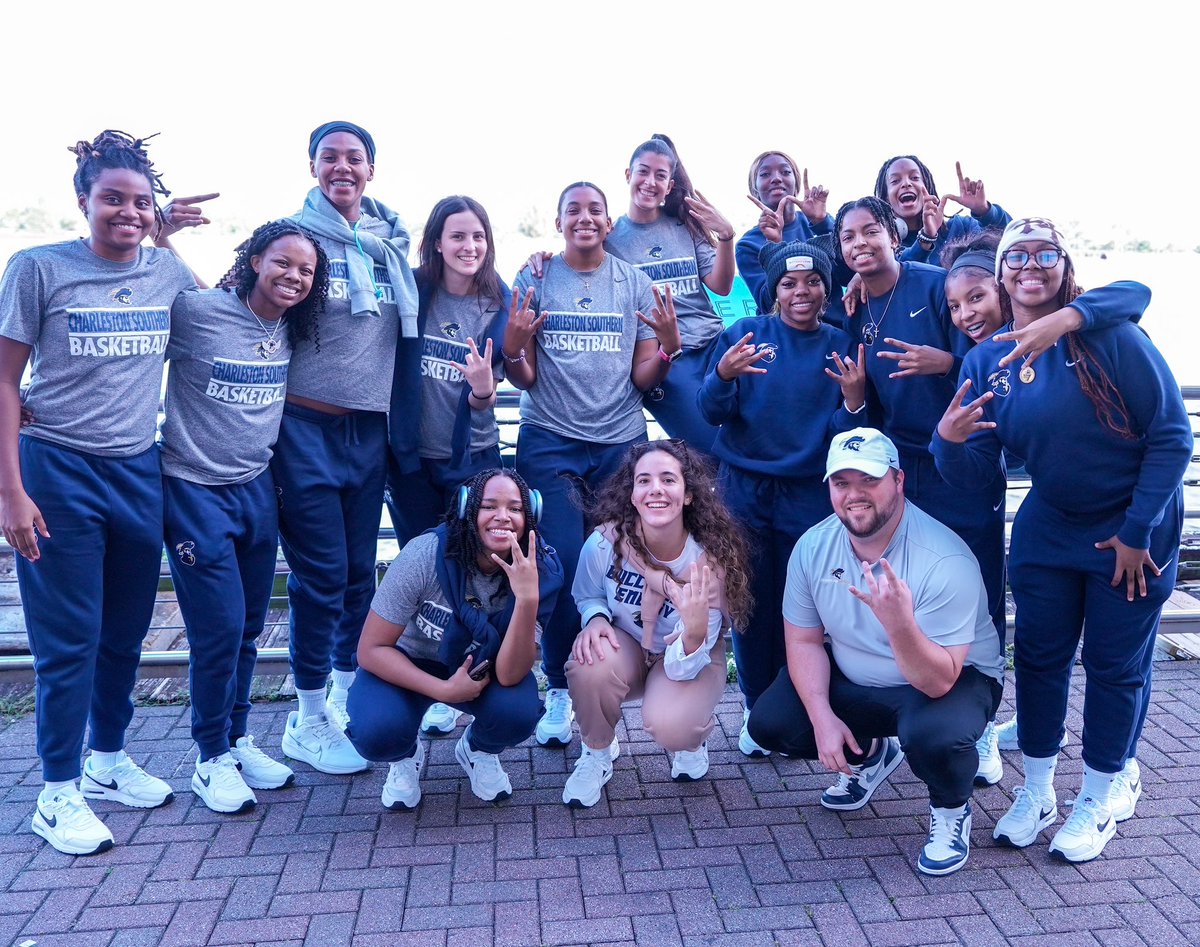 Bucs take on 𝐍𝐎𝐋𝐀!

#ClimbTheLadder // #BucStrong