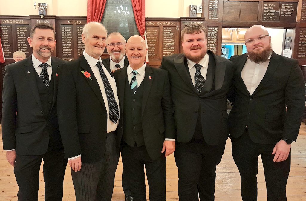DownendLodge's tweet image. Happy 90th Birthday @DownendLodge. What an evening that we all enjoyed with the support of @GlosPGLodge PGM RW Bro Ian Davies and his wife and APGM WBro Mark Steventon-Smith. £350 raised from the raffle for Masonic Charities. 70 people enjoyed the evening around round tables.