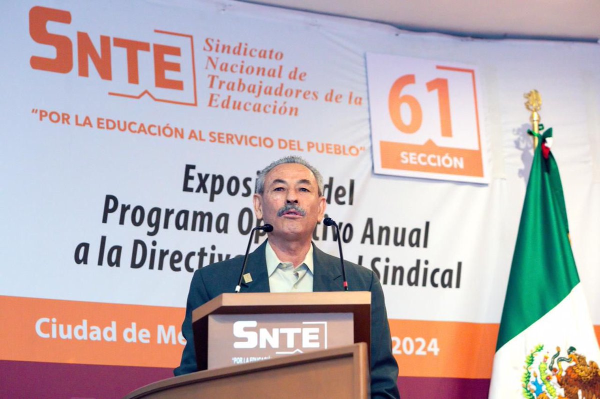MtraLGarfias's tweet photo. En la primera reunión de trabajo con el Comité Ejecutivo de @61Snte, dirigido por el Prof. Armando Ávalos Arceo, el Srio. Gral. del #SNTE, Mtro. Alfonso Cepeda Salas, se comprometió a respaldar a académicos y trabajadores de @TecNM_MX para resolver los problemas que enfrentan. https://t.co/QJM4iiOnSC