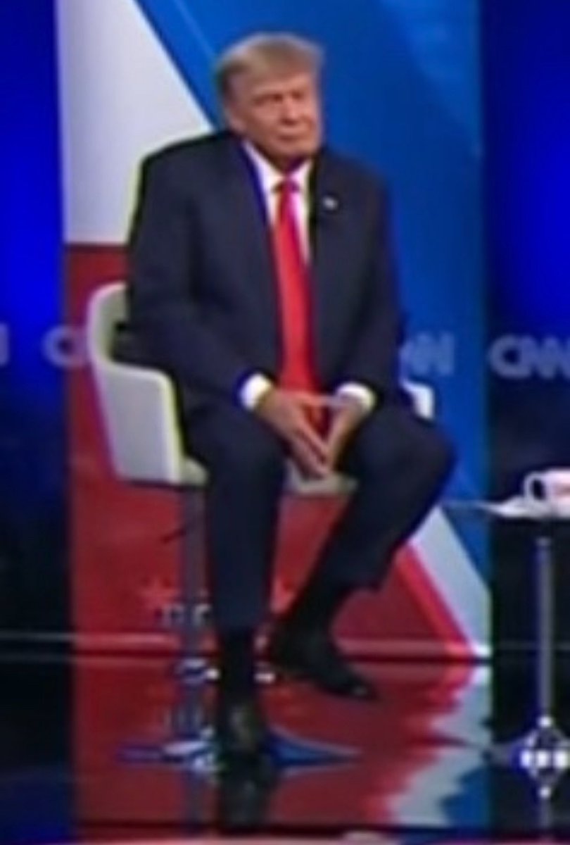 rattletrap1776's tweet image. How about showing people this Pocahontas 👇🏻

You all yell "Constitution" but know nothing about it. 

None of you have a clue what's CURRENTLY INVOKED via those Laws and Orders.

Here’s a little something you libtards all missed while following goons like this tainted squaw,…