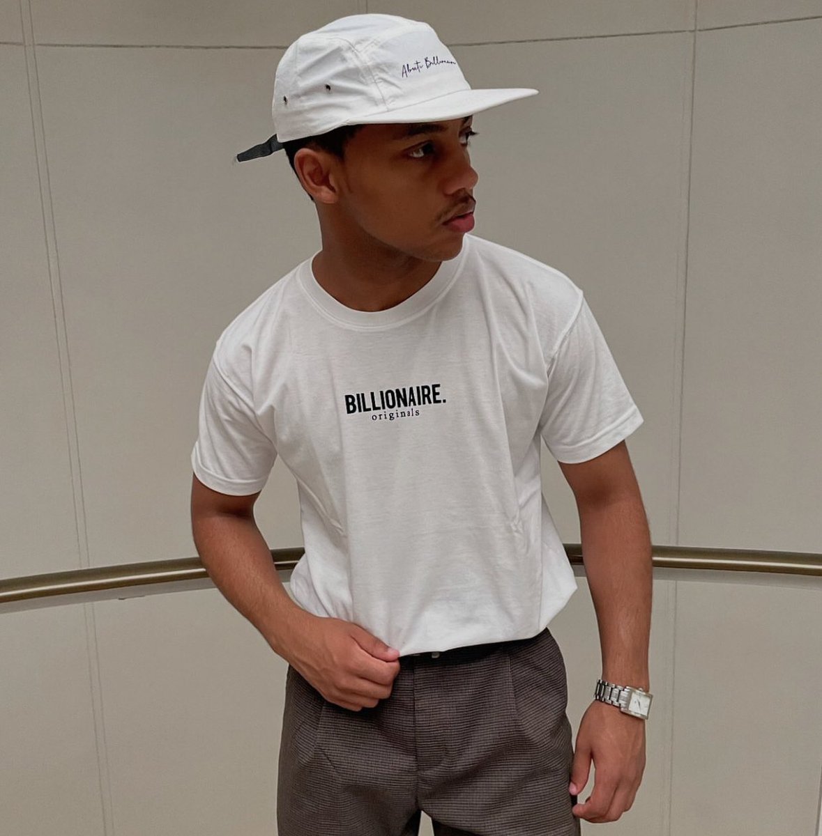 BillionaireOrig's tweet photo. Billionaire Originals🤍

Brand: @billionaire_originals_clothing 
Model: @jevenon 
Creative team: @hydro.drip &amp; @realpeeshady 
📸: @hydro.drip https://t.co/PVizr6PffC