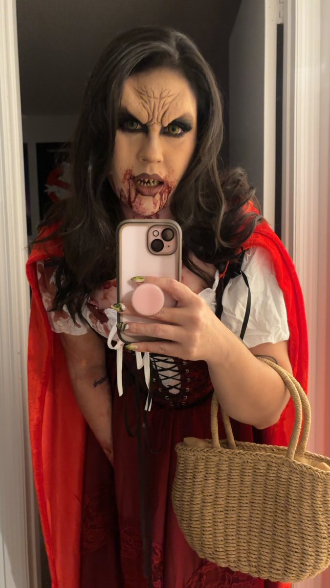 xfafi's tweet image. last night’s wrap party lewk 🎃