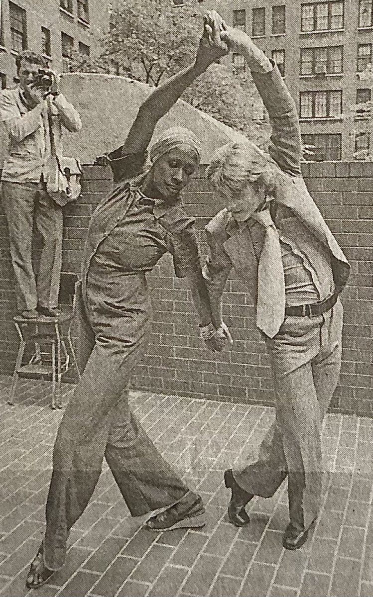 Phyllis 🦋 tweet media