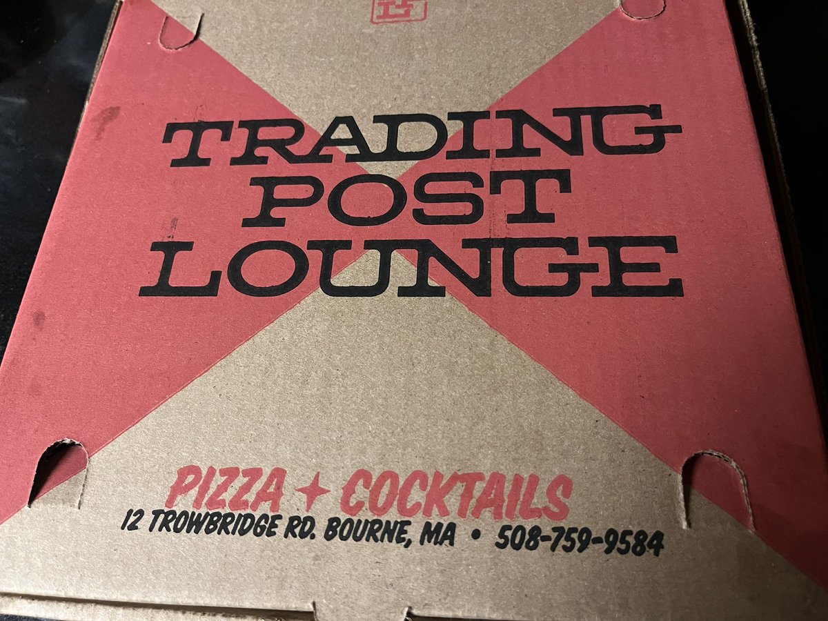 MarcHurBoston's tweet image. Heading home from the Cape and stopped by this place to take some bar pizza home, and good lord I need to get back here. #TradingPostLounge #Bourne