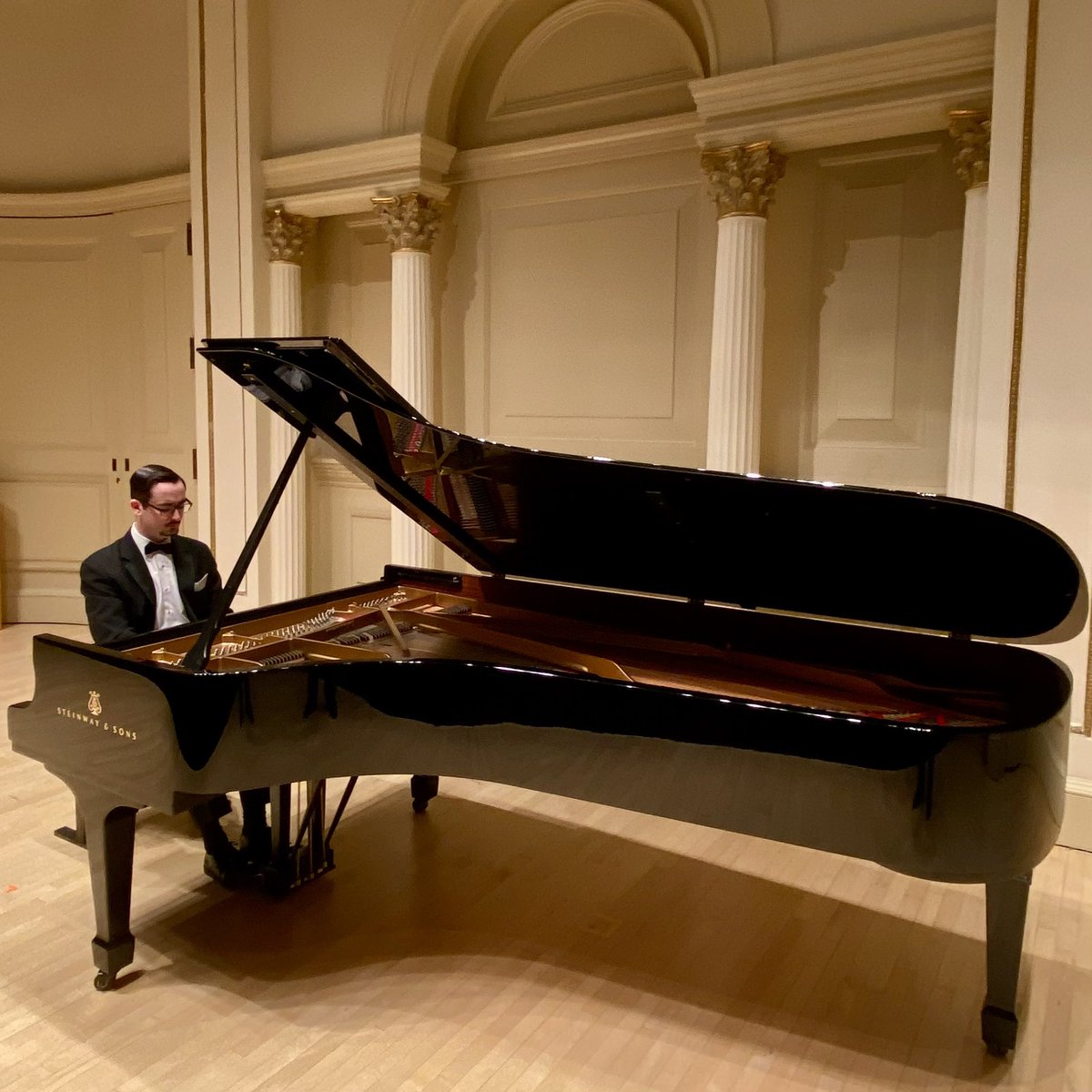 Congratulations to my student Austin Gentry, Winner of the 2024 Arizona MTNA Young Artist Piano Competition! 👏
#NAUPiano #proudteacher <a href="/NAU/">NAU</a> <a href="/MTNA1/">MTNA</a>
