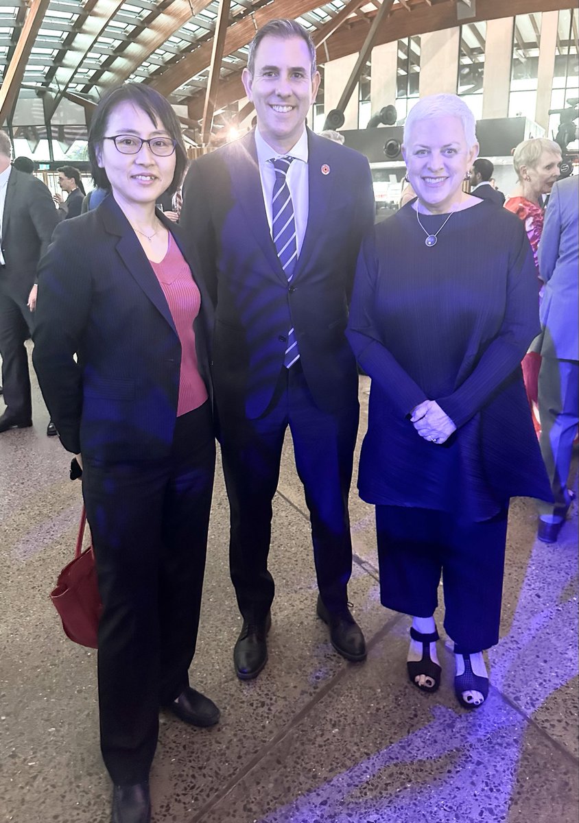 Melanie Brock (@melaniebrockjpn) on Twitter photo A lovely 🇦🇺🇯🇵 catch up with the Treasurer <a href="/JEChalmers/">Jim Chalmers MP</a> and my colleague and friend from the Japanese Embassy, Deputy Head of Mission, Miyano Michiko. #Canberra A lovely 🇦🇺🇯🇵 catch up with the Treasurer <a href="/JEChalmers/">Jim Chalmers MP</a> and my colleague and friend from the Japanese Embassy, Deputy Head of Mission, Miyano Michiko. #Canberra