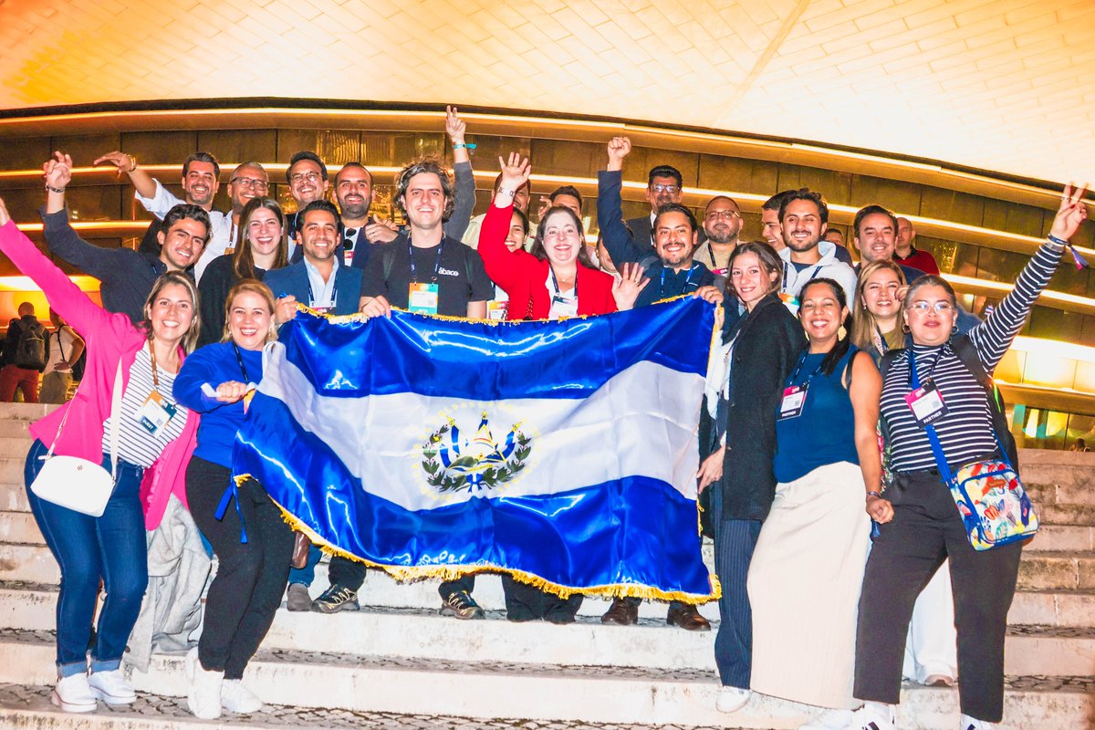 Impact Hub San Salvador (@impacthubsal) on Twitter photo #ElSalvador dice presente en el <a href="/WebSummit/">Web Summit</a>, este evento que reúne a más de 70,000 personas, 2,300 startups y 900 fondos de inversión, brindando a nuestro país una plataforma única para consolidarse como un actor clave en el ecosistema global de innovación. #DeltaExperienceEurope #ElSalvador dice presente en el <a href="/WebSummit/">Web Summit</a>, este evento que reúne a más de 70,000 personas, 2,300 startups y 900 fondos de inversión, brindando a nuestro país una plataforma única para consolidarse como un actor clave en el ecosistema global de innovación. #DeltaExperienceEurope