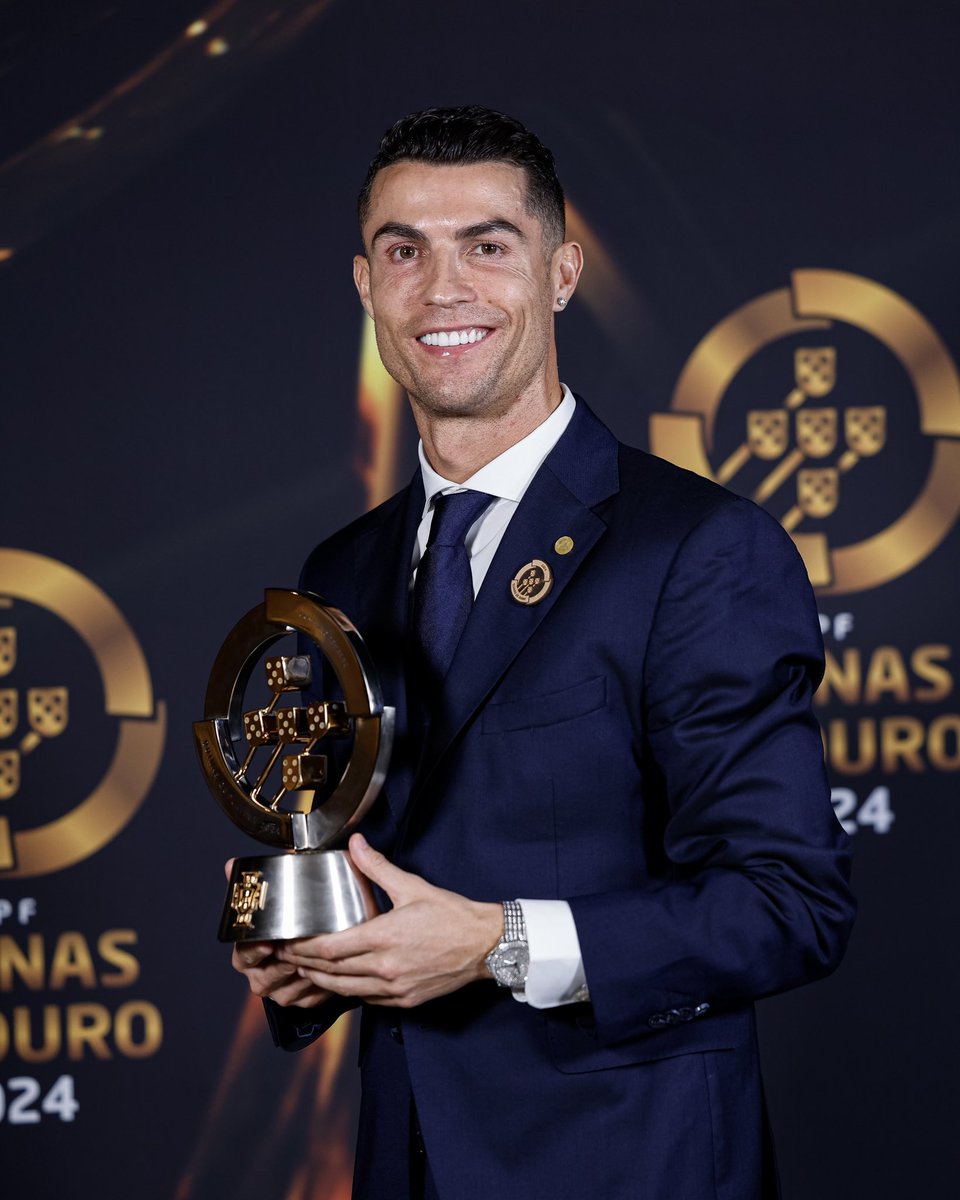 selecaoportugal's tweet photo. 🐐🇵🇹 #QuinasDeOuro2024 https://t.co/SPfZjW7mG0