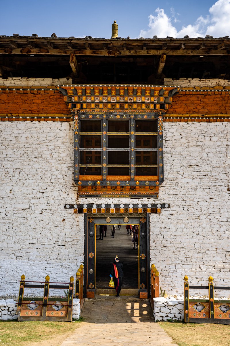 ChangeTheMap's tweet image. Millions of Buddhists will visit shrines, temples, and other holy places today to gain merit, freedom from spirits, guidance, and healing. #Pray that the Holy Spirit would meet them this morning. ... #changethemap #missions #prayforbuddhists #pray #worldmissions #prayer