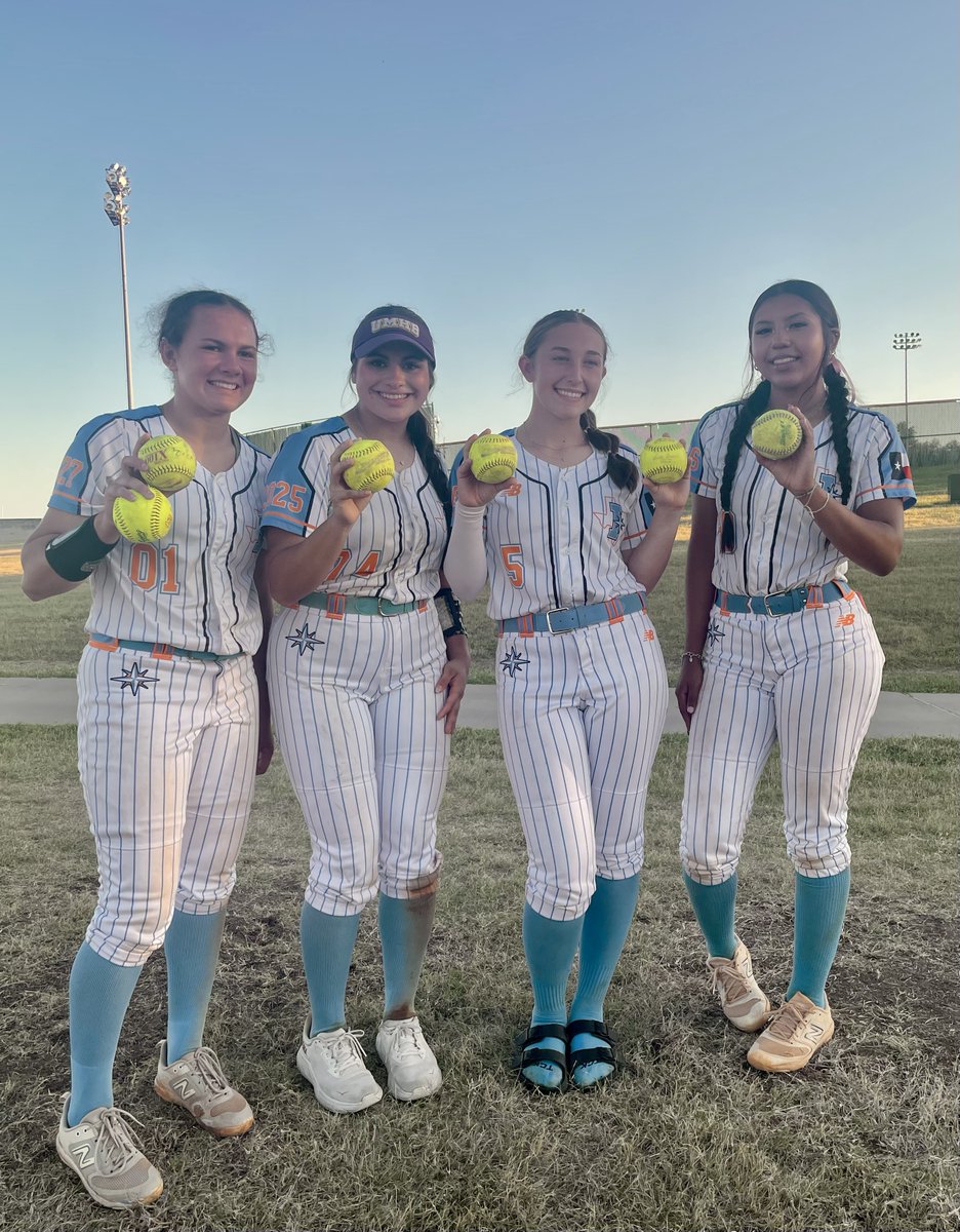 Our Bomb Squad from this past weekend at Southwestern University! Left to right...
2027 Kaitlyn Weber 💣💣<a href="/KaitlynWeber01/">Kaitlyn Weber</a> 
2025 Ava Perlinger💣 <a href="/avaperlinger/">ava perlinger</a> 
2026 Toni Pugh💣💣 <a href="/ToniPugh231/">Toni Pugh</a> 
2026 Madison Perez💣 <a href="/MadiPerez30/">Madison (Madi) Perez</a> 

Great job Ladies!!!