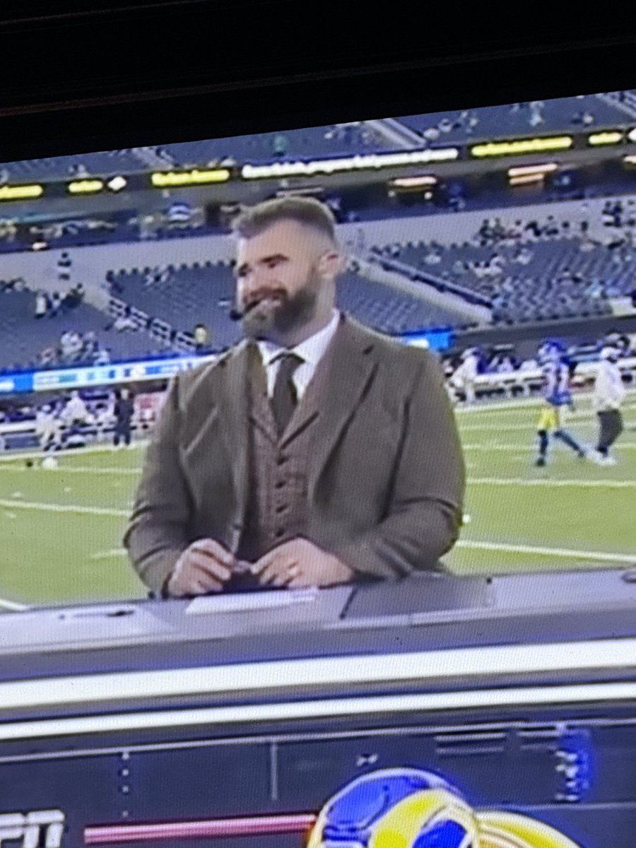 Don’t get me wrong. I dig it, but is Jason Kelce’s stylist an 85 year old man who lives in the English countryside?