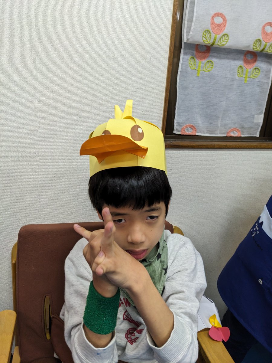 みんなで「ブレーメンの音楽隊」の劇ごっこをしました♬
みんな似合ってる？😁