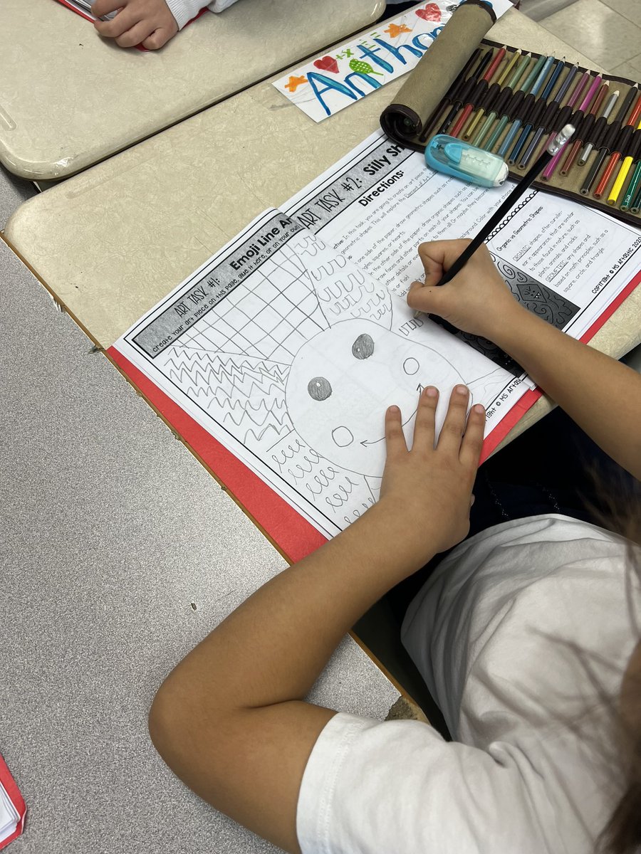 Ms. Halliday 🍎 tweet media