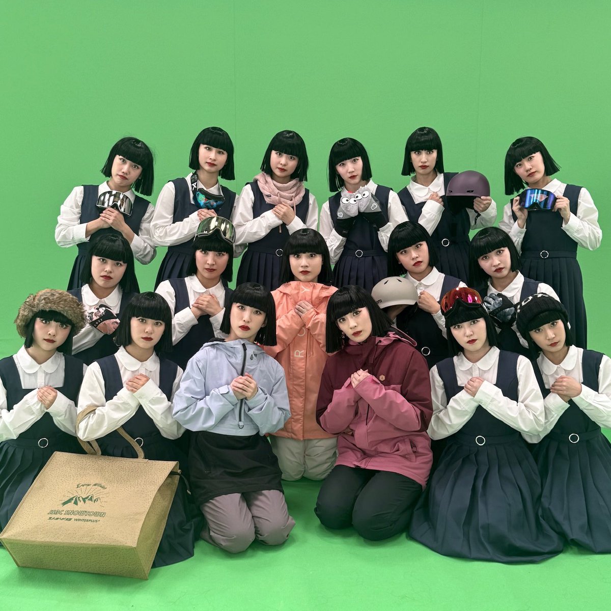 ui_avantgardey's tweet photo. JSBC SNOWTOWNの新CMが
公開されましたー！！🏂❄️

去年に引き続き、今年も出演させていただいています📺✨

ーーーーーーーーーー

11/16（土）グランドオープン🙌🏻
📍京セラドーム大阪 9階スカイホール
2025/2/24（月・祝）まで💨

ーーーーーーーーーー

皆さん是非チェックしてください〜〜👀✅ https://t.co/Egn5m1FegE