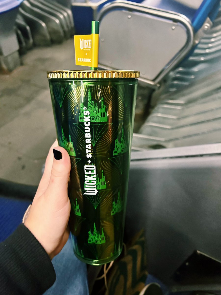 i went to four Starbucks in the Loo looking for this tumbler and the new Wicked mugs. none of them have the mugs!!!