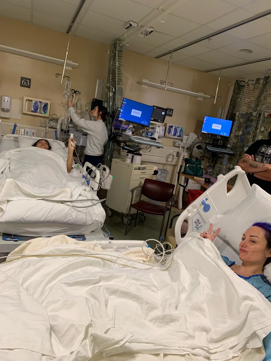 RWallaceFOX26's tweet image. A Houston woman gives a friend she's known for 2 decades the best gift of all the gift of life she donated her kidney #onlyonfox #fox26 #livingdonor #beahero #BFF #giftoflife