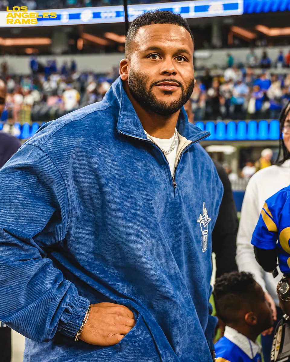 RamsNFL's tweet photo. Nothin' but love for 9️⃣9️⃣ https://t.co/OG4x2voI3A