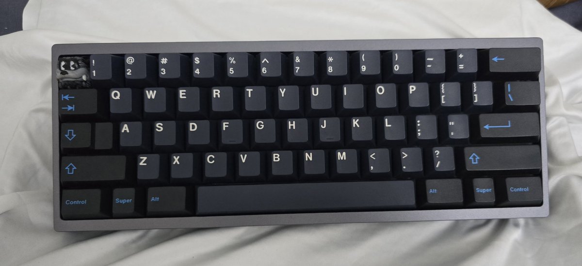 ⚠️ GIVEAWAY ALERT ⚠️

Giving away 1x CCX Kunai Custom Case for Wooting 60HE (info below)

To enter:
- Tag a friend
- Like + Retweet
- Follow @oImagine1 
- OPTIONAL: Join the CCX discord where all my other wooting projects are announced. discord.gg/cWQnT82HUj

Ends in 1 week, gl