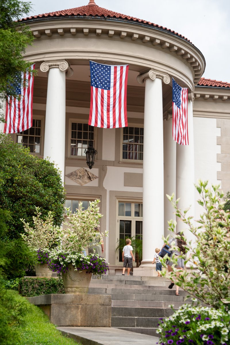 Ready for an exciting weekend in LaGrange? Tag your crew and see you out there! 🌞🎶 

Now - November 16th: Veterans Week at Hills &amp; Dales Estate 
Now through January 11th: Museum of the Bible Exhibit at the Biblical History Center 
November 15th - February 8th: Sweetland on Ice