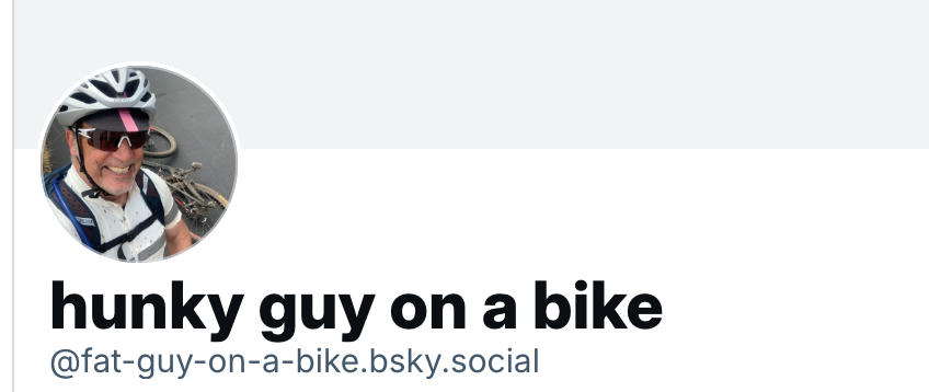Hunky guy on a bike 🚲 🍻 🥓 📚 tweet media