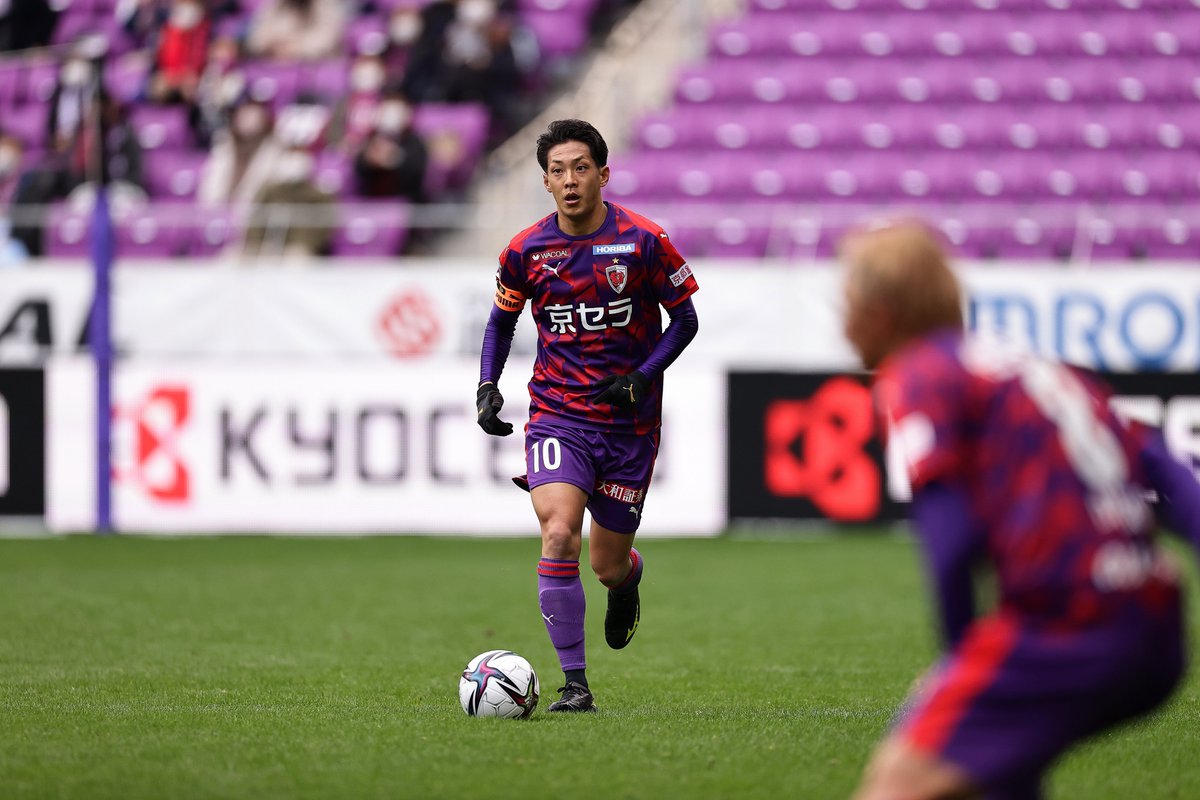 sangafc's tweet photo. #庄司悦大 選手が2024シーズンをもって現役を引退されることとなりました。
2018シーズン途中からサンガを支え、サンガをJ1に導いたパサー⚽✨
長い現役生活、お疲れ様でした❕

#sanga #京都サンガ https://t.co/buKosdN6Ai