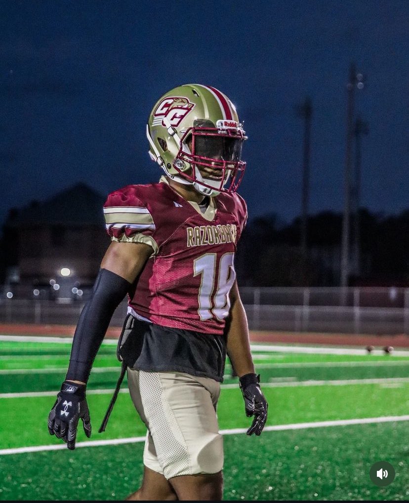 🚨senior SZN Highlights🚨

hudl.com/v/2PkcRZ