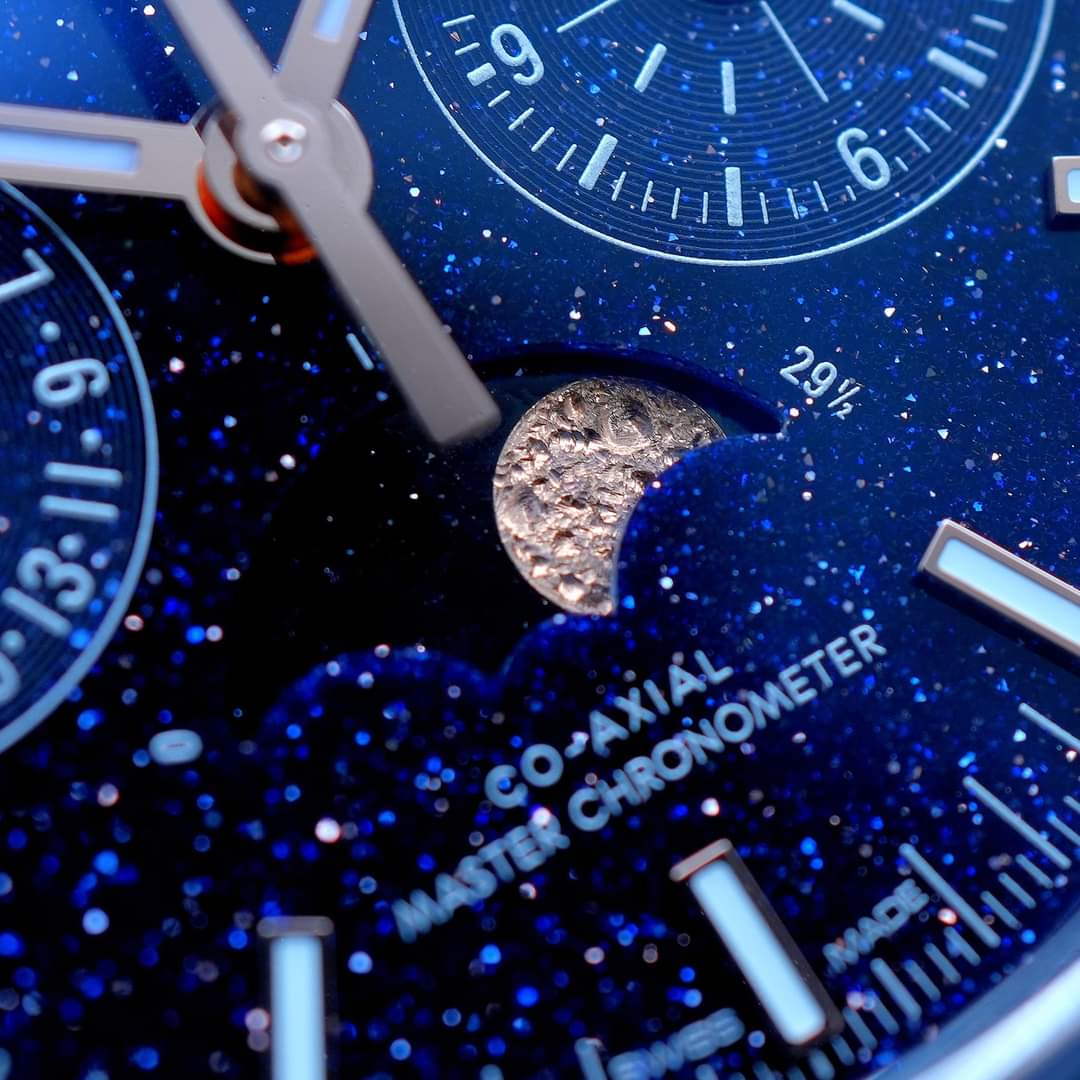 AmateurDealer's tweet photo. Omega Speedmaster Moonphase Chronograph Ceramic Blue 44mm 304.93.44.52.03.002
#ceramicwatch #watchlover #watchaddict #horology #wristwatch #watchenthusiast #watchgeek #watchfam #watchphotography #watchoftheday #watchmaking #bluemoonphase #ceramicmoonphase #sidesofthemoon https://t.co/vG9hN5ZkjI
