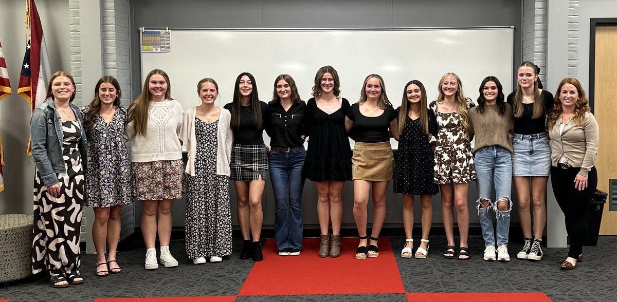 BHS_LadyRed_CC's tweet photo. That’s a wrap on the 2024 season! I couldn’t be more proud of their hard work and fight to become regional qualifiers! Thank you Hannah, Cora and Jillian for your 4 years of dedication to the program. We will miss you! #letsgogirls #oncearunner #alwaysarunner🏃🏼♀️ https://t.co/C83Wf9j8Cd