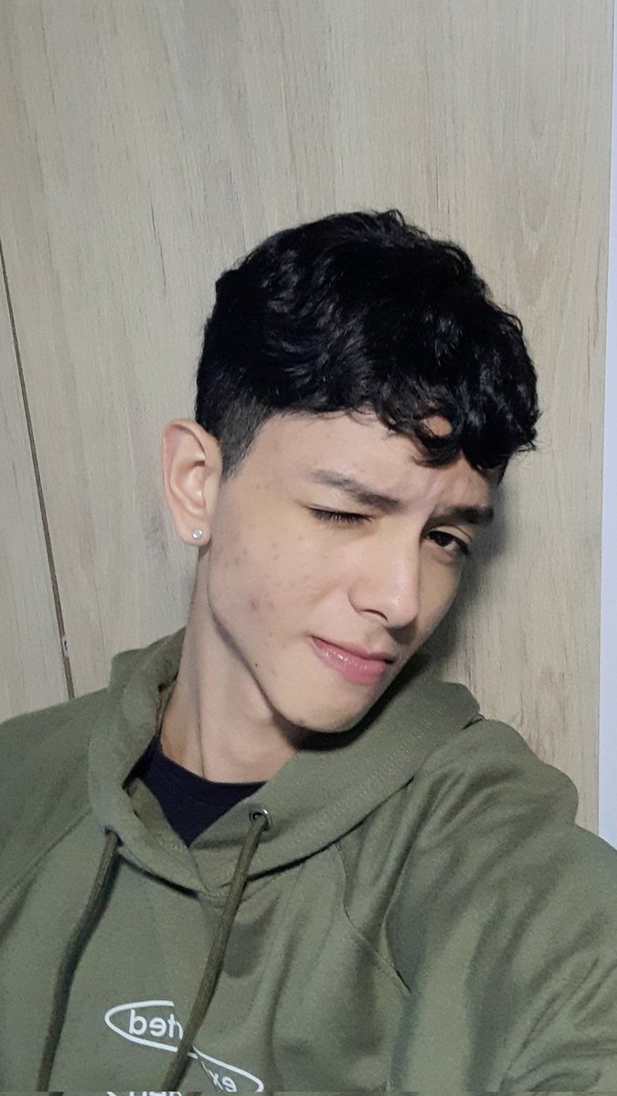 pollitoc4ll4d0's tweet photo. 🫂
#guapo #Poderoso #asombroso #muyhermoso #soyprecioso https://t.co/XmJzGKxhOC