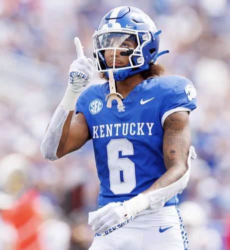 bigsgbran's tweet photo. Will be in Lexington this weekend with @UKFootball for game day visit #agtg #Bigbj @D_shorts6 @CoachC_Collins 
@RecruitWestlake @WestlakeFB1 @WestlakeSports1 @CoachMo25 @CoachQRoberson @CoachTJ14 @RecruitGeorgia @Alex_B2C @ChadSimmons_ @RustyMansell_ @PrepRedzoneGA @Rivals https://t.co/4pMpLPxqqz