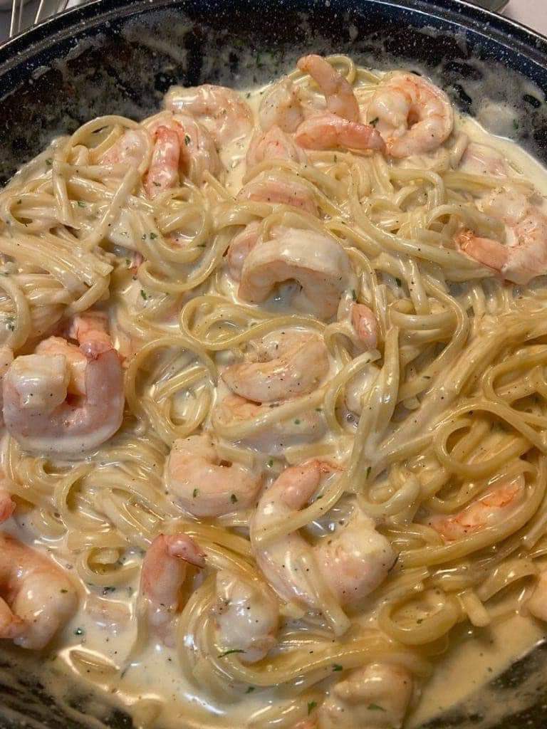 FoodPleaser's tweet image. The best combo 🍝 🍤