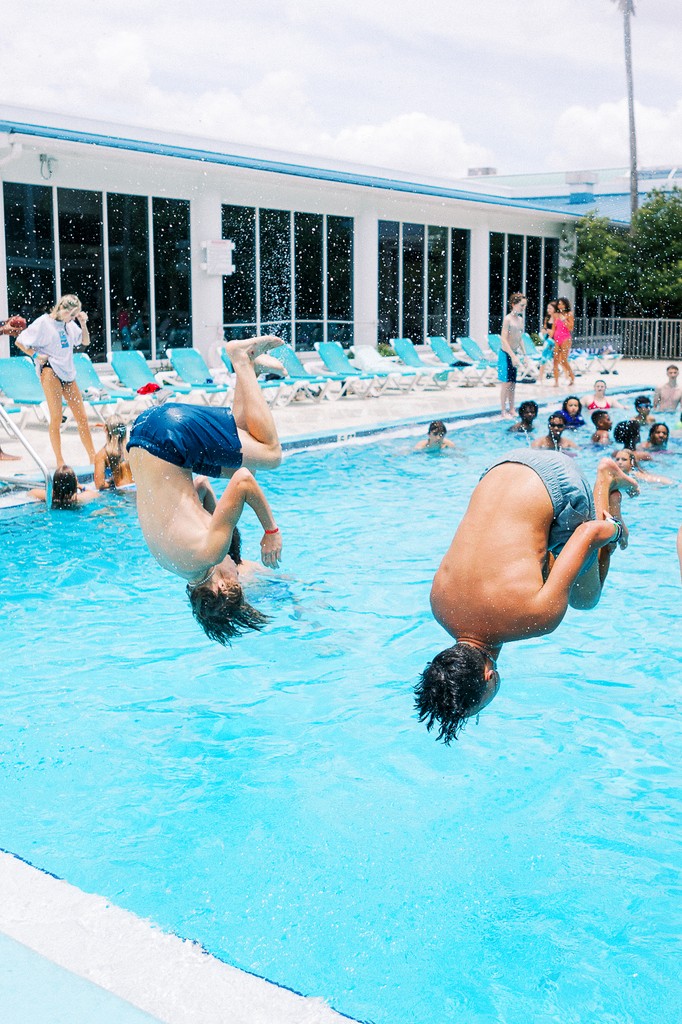 bigstufcamps's tweet photo. Did someone say… REC TIME?

From volleyball and pool time to basketball and off-site adventures, BigStuf has it all! Whether your group wants to stay on-site or venture out, there’s no shortage of ways to have fun! https://t.co/J7OR9Q8LZ3