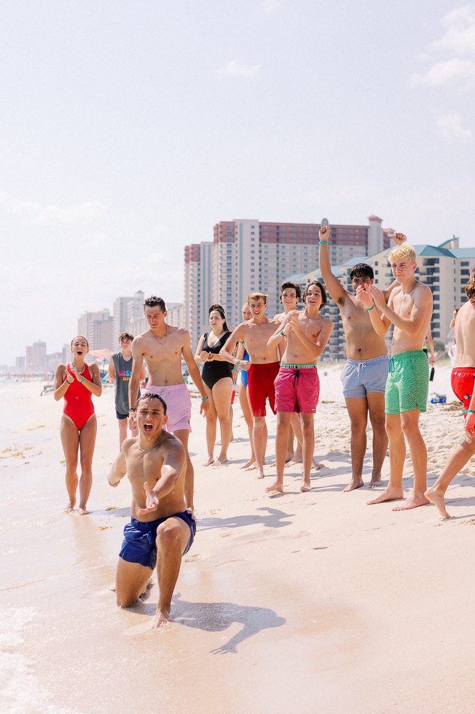 bigstufcamps's tweet photo. Did someone say… REC TIME?

From volleyball and pool time to basketball and off-site adventures, BigStuf has it all! Whether your group wants to stay on-site or venture out, there’s no shortage of ways to have fun! https://t.co/J7OR9Q8LZ3