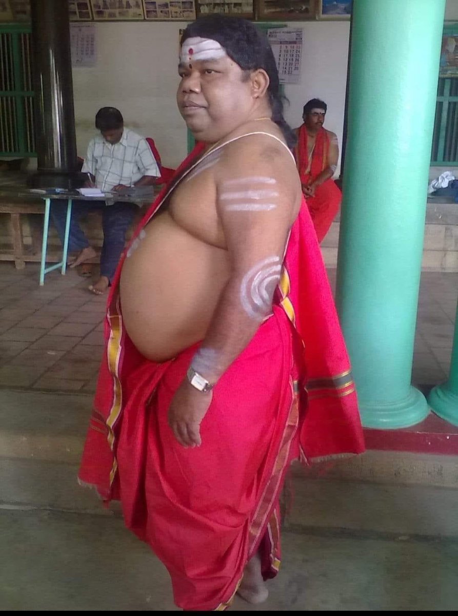 ji_rupesh_ji's tweet image. दोनों में से आप किसे चुनोगे...??
मेहनत. या दान दक्षिणा🧐
#RajaYadav