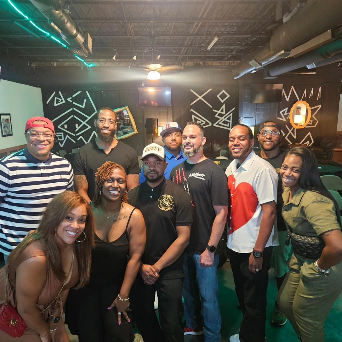 TheCellarCigar's tweet image. Good times with great people!!