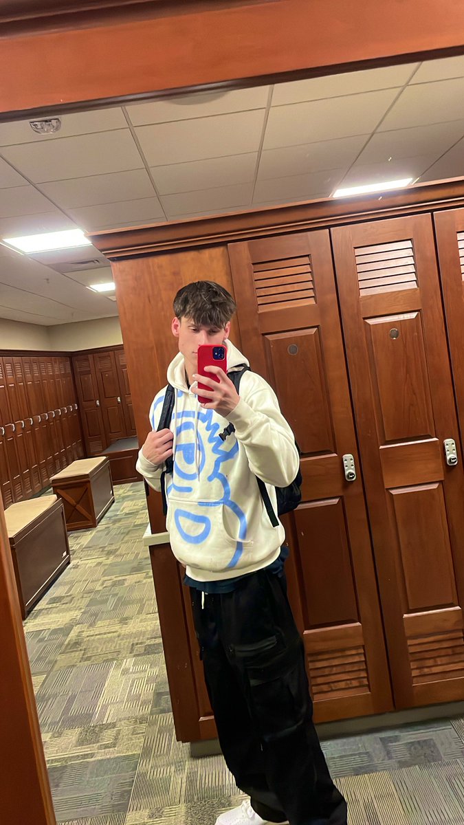 Booj🛸 tweet media