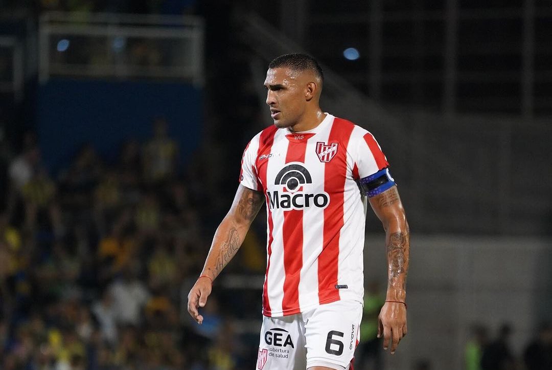 Y este muchacho que la boqueo, hizo tiempo y vivió en el suelo quiero decirle que la tenes bien insertada adentro del recto anal.