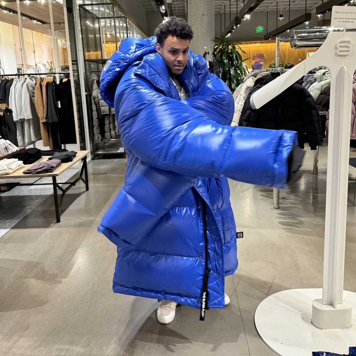 Marcel (@basicallyidowrk) on Twitter photo 