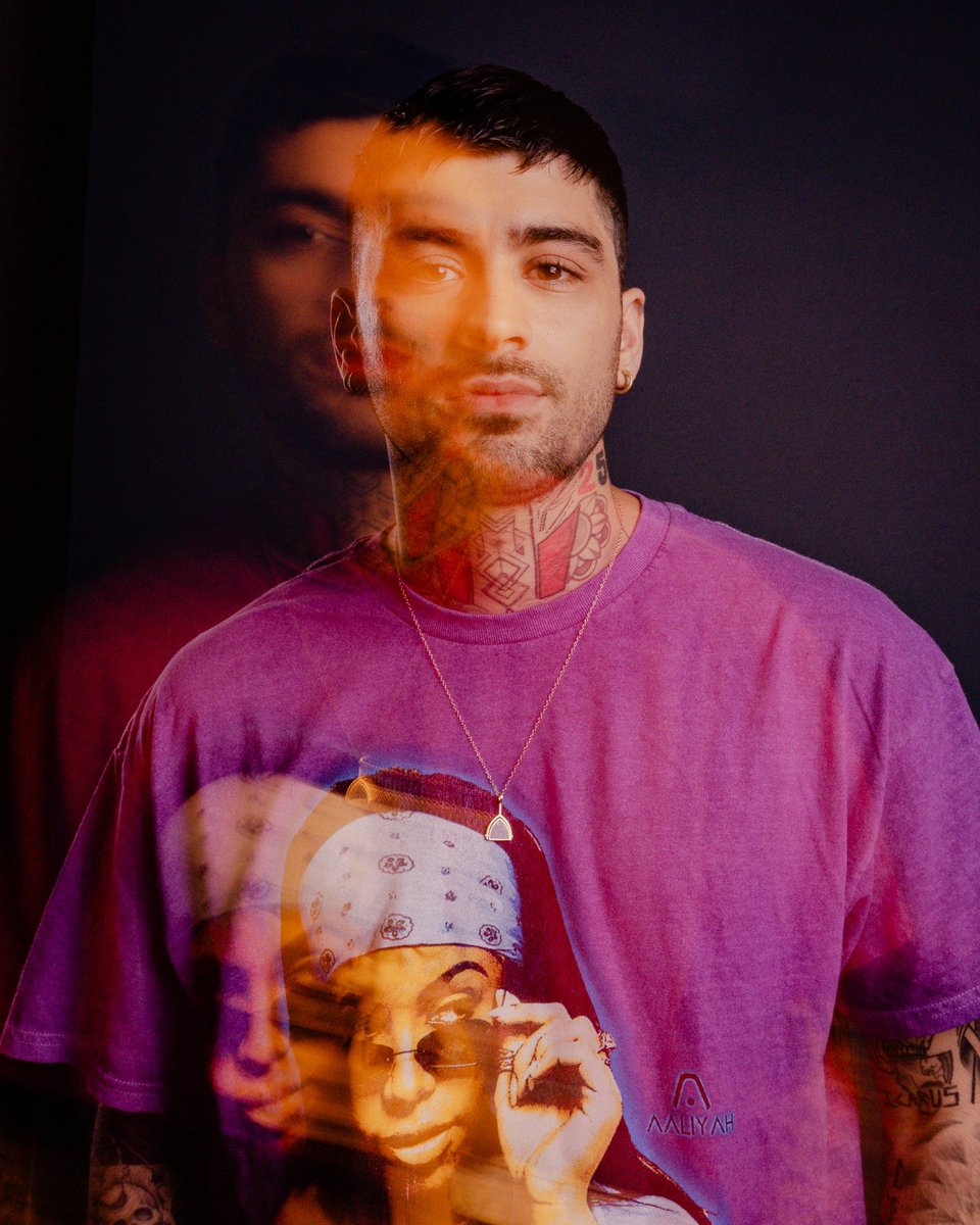 iComplexRP's tweet image. 𝗖𝗼𝗺𝗽𝗹𝗲𝘅 ᴿᴾ • #ComplexMusicRP
𝗠͟𝘂͟𝘀͟𝗶͟𝗰͟ • Style • Pop Culture • More

﹝  🗞️  ﹞ —— 𝗡𝗲𝘄𝘀: 𝗘𝗺𝗺𝗲𝘁𝘁 𝗦𝗵𝗮𝗿𝗶𝗾 (@lucentvinyl) for 𝗦𝗶𝗿𝗶𝘂𝘀 𝗫𝗠 (@iSiriusXMRP) portraits after his interview today! © #ComplexRP