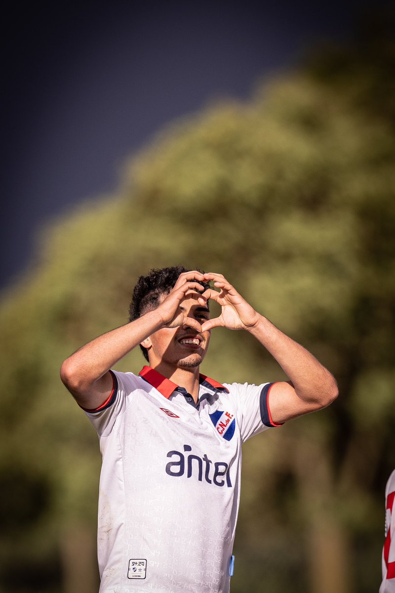 𝐌𝐎𝐃𝐎 𝐆𝐎𝐋𝐄𝐀𝐃𝐎𝐑 🫶🏼⚽️

• Facundo Zaballa (Generación 2005) (Mediocampista) convirtió por duplicado ⚽️⚽️ en la victoria de hoy de nuestra #TerceraDivisión ante Albión por 3️⃣ - 1️⃣. 

📸 <a href="/guillealvarez7_/">guillealvarez</a> | #CanteraInagotable 🔵⚪️🔴