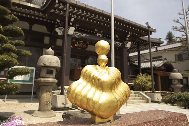 jousenji_nagoya's tweet photo. 【拡散希望】

名古屋の常泉寺です。
金の装飾品が盗まれました。

40年前に信者様よりご奉納頂いたとても大切なものです。

少しでもいいので何か情報があったらDMでも頂けるとありがたいです。

#常泉寺
#盗難被害 https://t.co/IfHQ7M16B7
