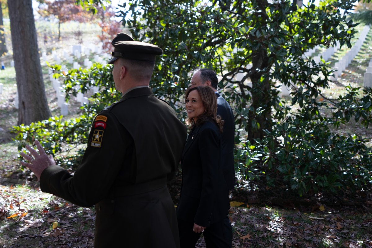 VP46Archive's tweet photo. To our veterans and their families: Thank you for your service and sacrifice.

We are forever indebted to your unshakable devotion to protecting America's promise of freedom, equality, and justice for all. https://t.co/vz1VfH5ZR4