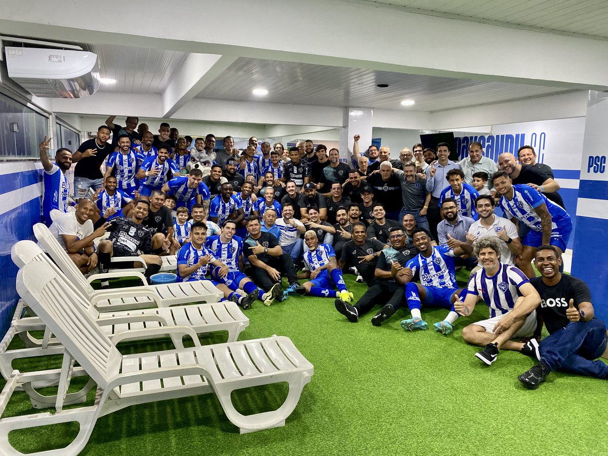 Se tem vitória e PERMANÊNCIA, tem a foto de vestiário! 👏🏽🐺 BORA, PAPÃO! ⚪️🔵

📷 Jorge Luís Totti/Paysandu
#OMaiorCampeãodaAmazônia #ÉoLoBo