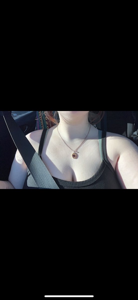 hxtdonna's tweet photo. 70lb difference in these two pictures specifically. am i imagining that my chest looks so much better? https://t.co/YJbAEmmZJZ